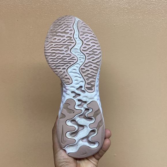 Nike Renew Run “Barely Rose” - Picture 15 of 17